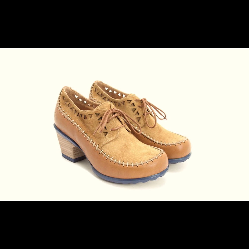 Fluevog shoes size 9